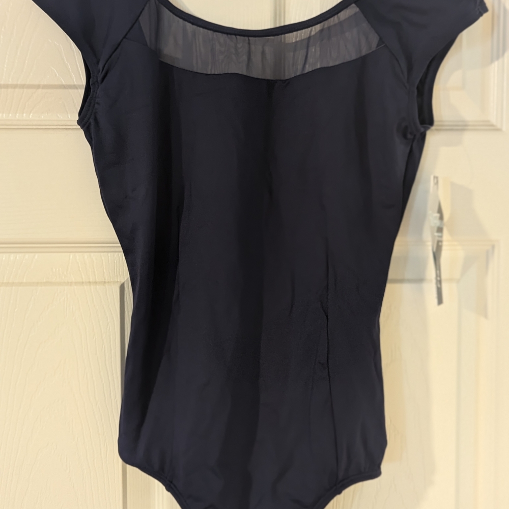 Body Wrappers Navy Leotard. Size Large. NWT